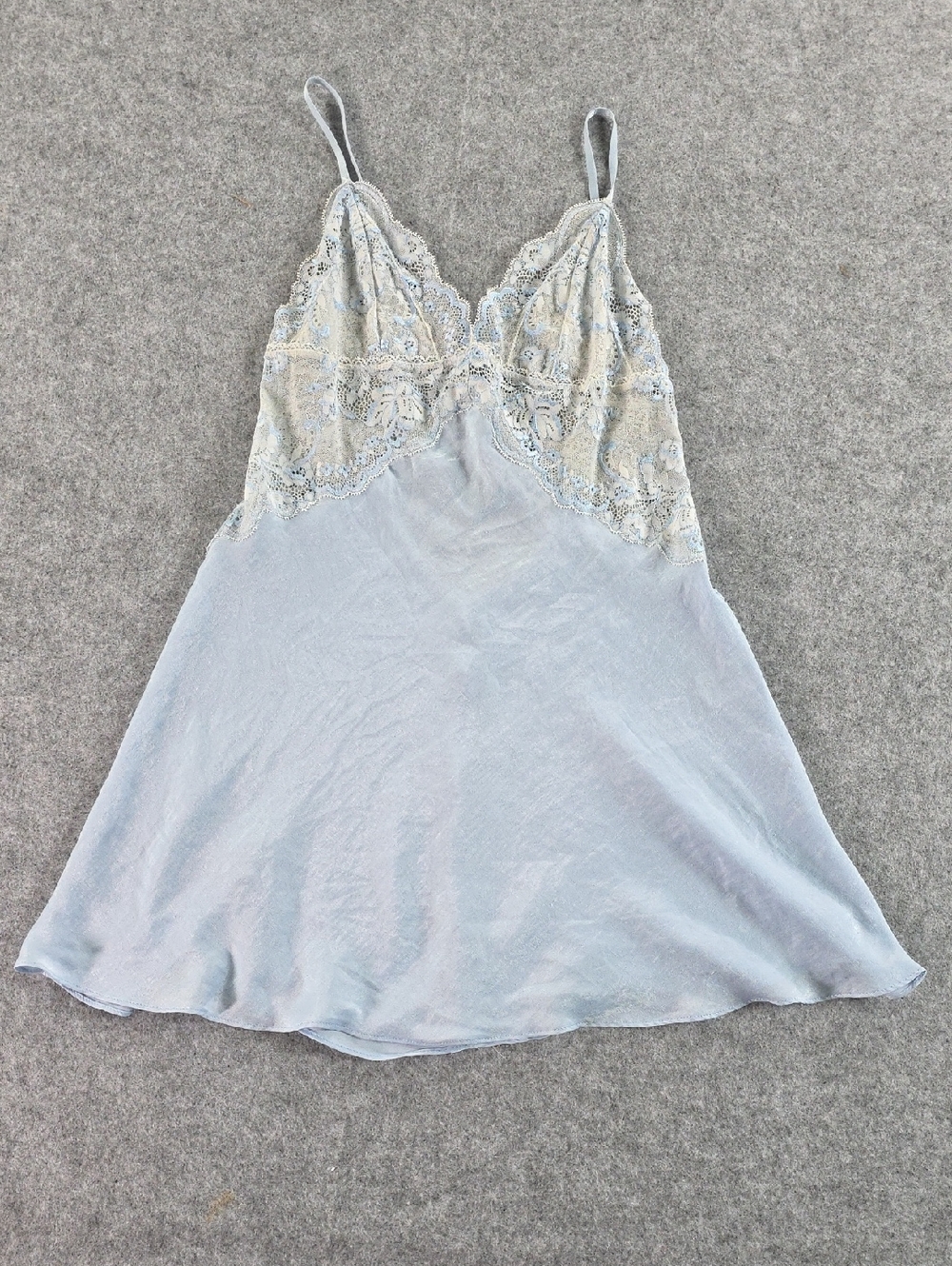 In Bloom by Jonquil Elegant Lace-Trim Slip Chemise in Light Blue S